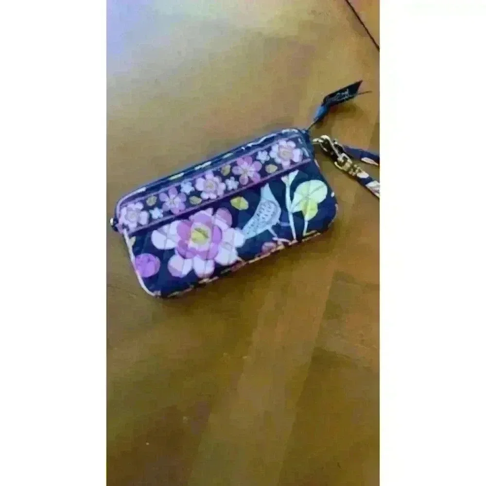 Vera Bradley wallet with wristlet in excellent condition - Picture 4 of 6